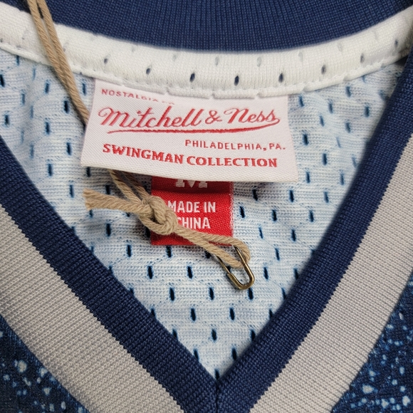 Mitchell & Ness Allen Iverson 95-96 Georgetown Hoyas Jersey Mens Size Medium New - Picture 8 of 14